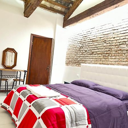Venice Rainbow Apartments San Zaccaria Luaran gambar